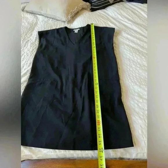 Bar III black polyester shift dress (with pockets!) size medium - Picture 6 of 7